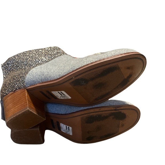 Toms ‘Leila’ Grey Felt Metallic Boucle Ankle Boots - Picture 6 of 9